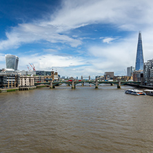 Amazing Panorama of Thames river and City of London, Great Britain