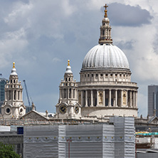 LONDON, ENGLAND - JUNE 15 2016: Panoramic view of Thames river and City of London, Great Britain