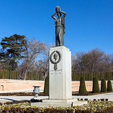 MADRID, SPAIN - JANUARY 22, 2018: Jacinto Benavente Statue at Plaza Parterre in The Retiro Park in City of Madrid, Spain